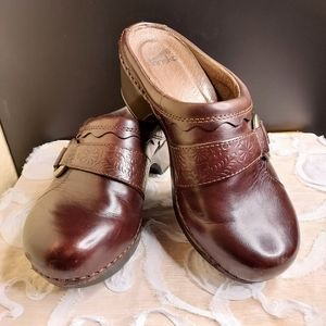 DANSKO Brown Platform Mules sz 37